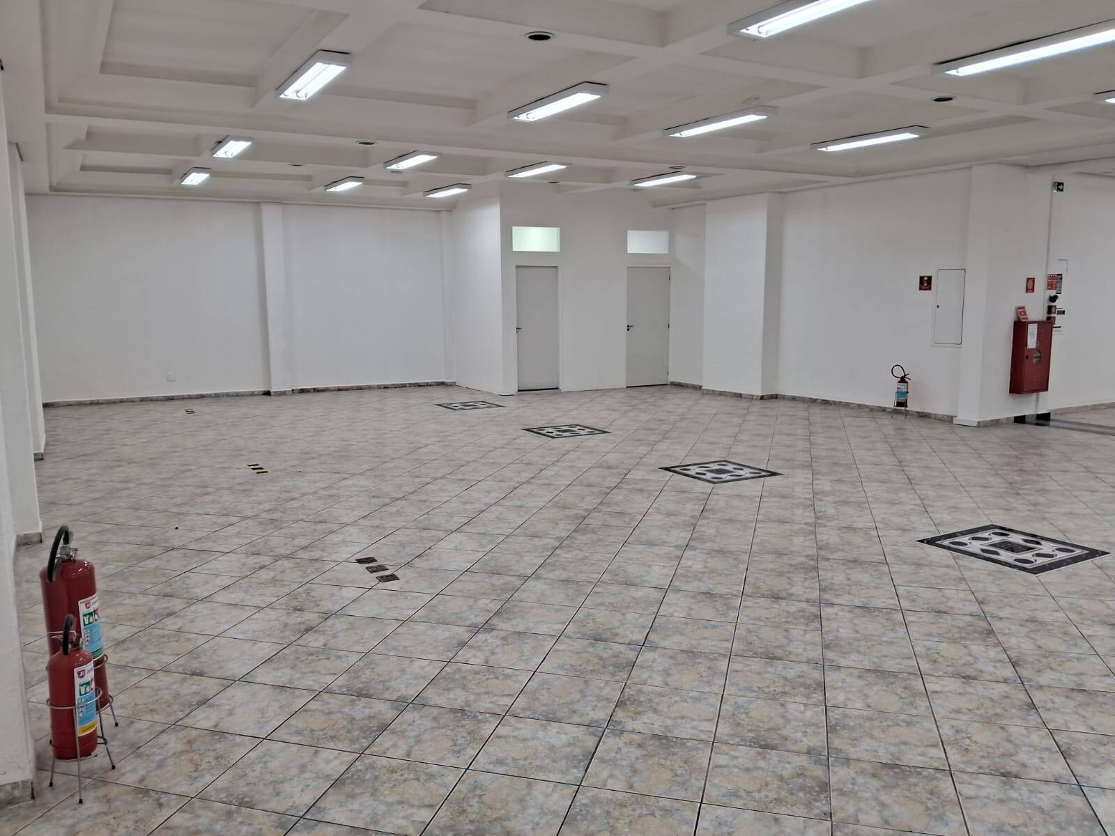 Loja-Salão para alugar, 385m² - Foto 6