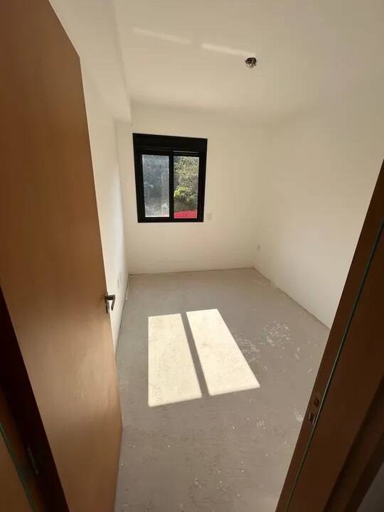 Apartamento à venda com 3 quartos, 95m² - Foto 5