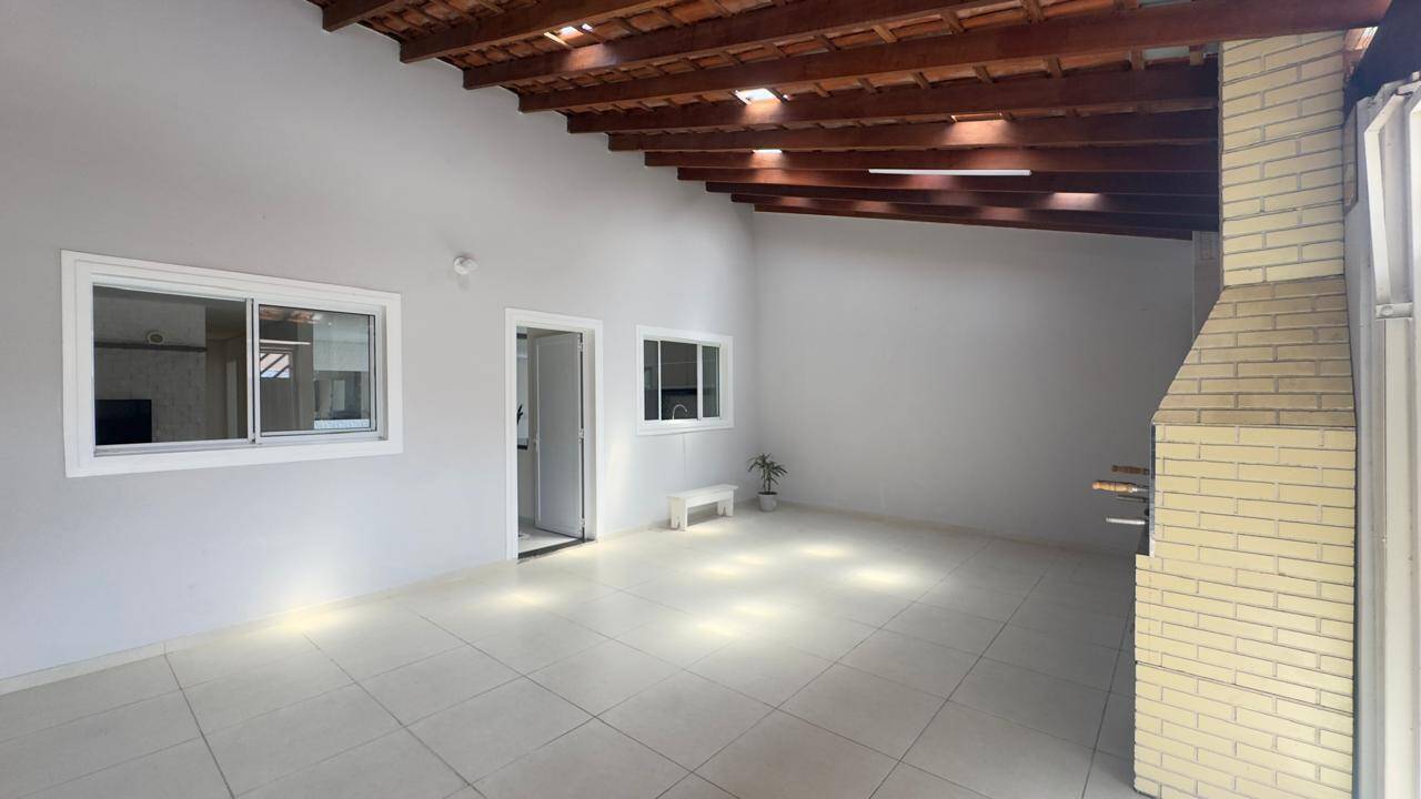 Casa à venda com 2 quartos, 136m² - Foto 15