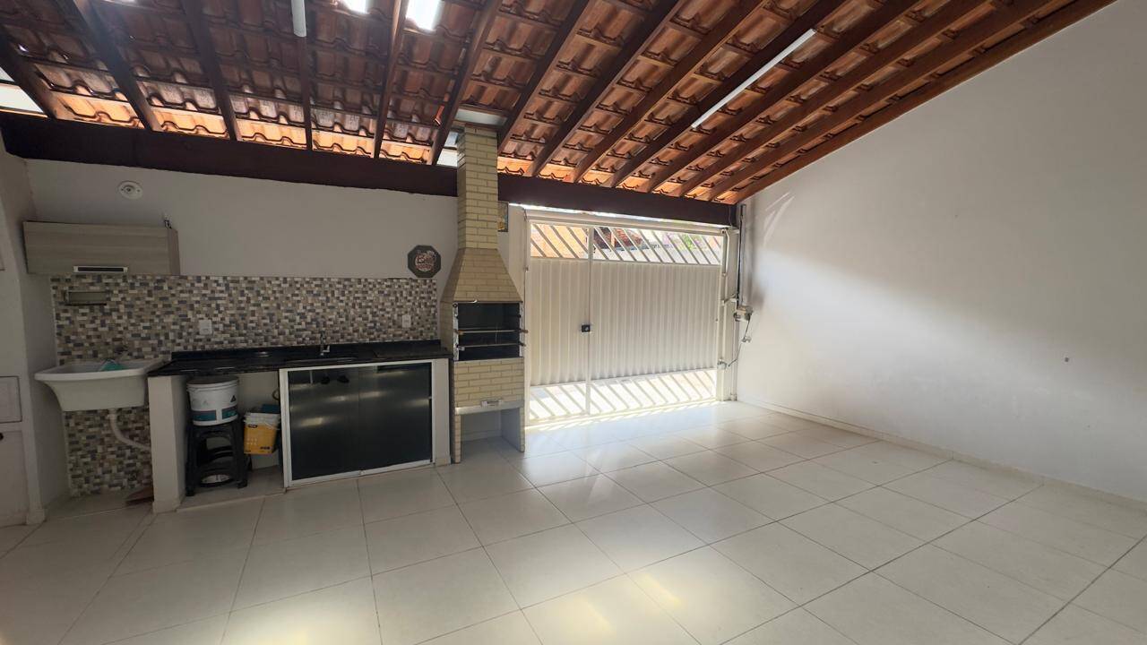 Casa à venda com 2 quartos, 136m² - Foto 14