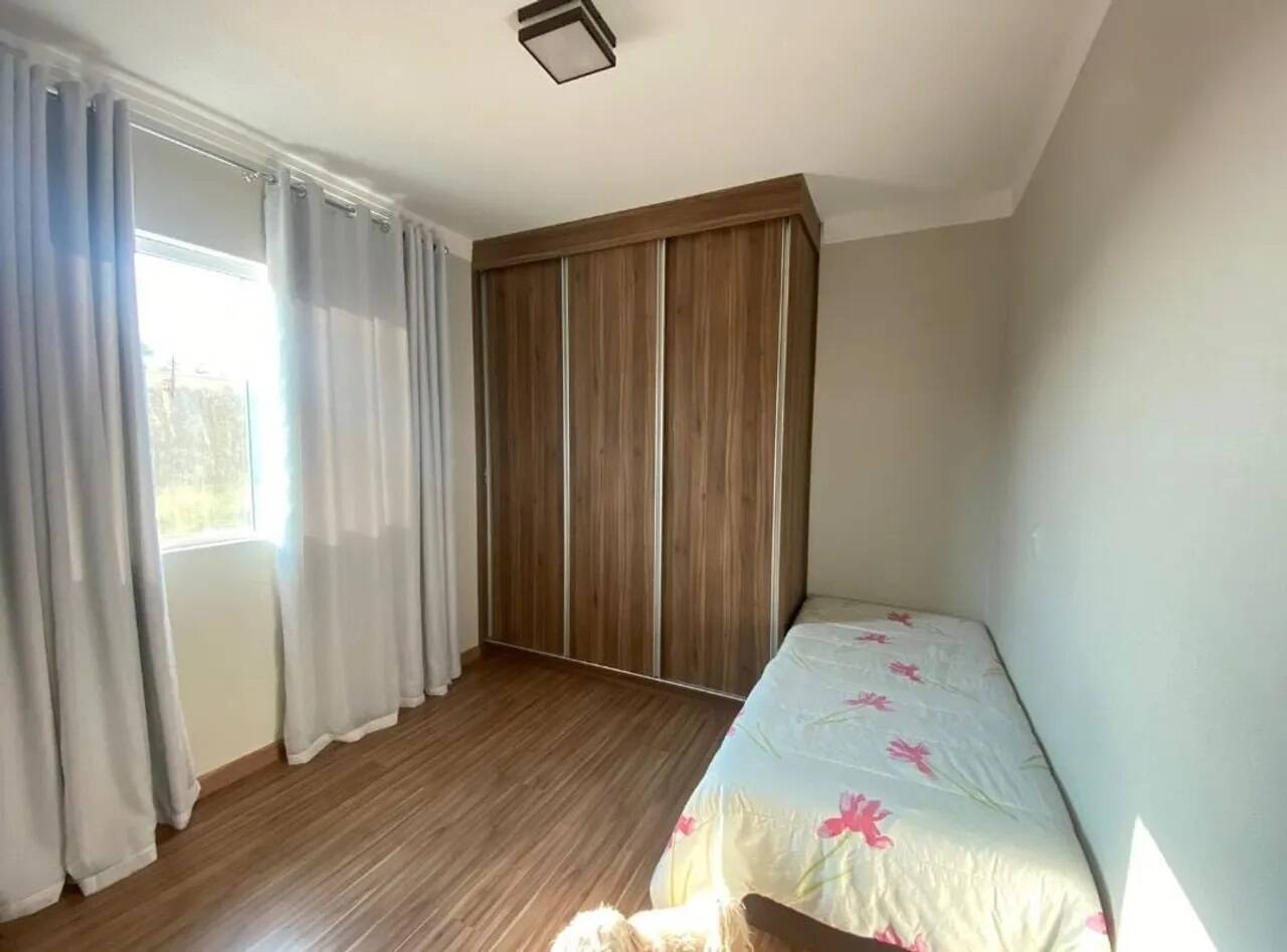 Casa à venda com 3 quartos, 210m² - Foto 7