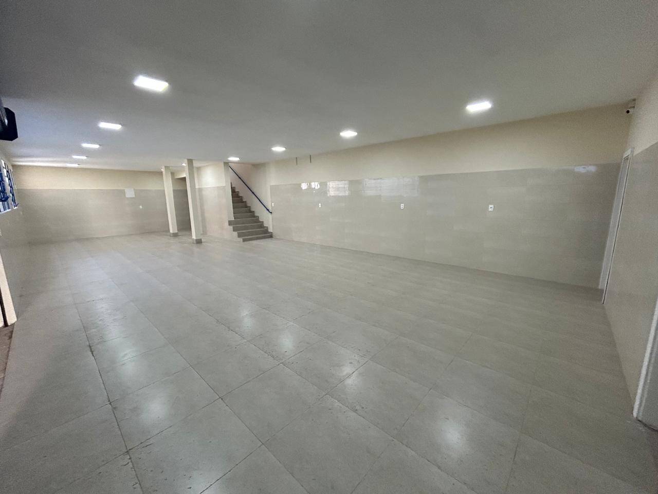 Prédio Inteiro para alugar, 275m² - Foto 2