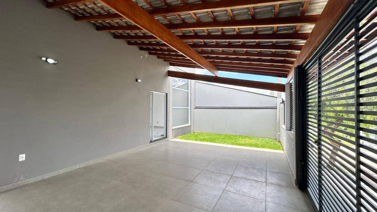 Casa à venda com 3 quartos, 164m² - Foto 14