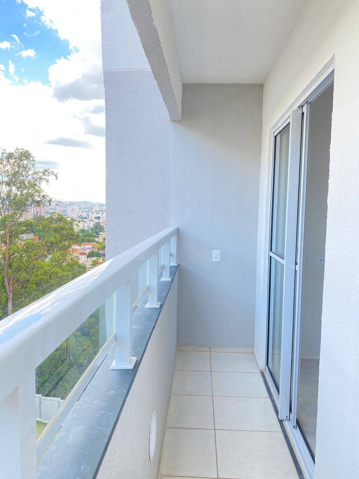 Apartamento à venda com 3 quartos, 54m² - Foto 2