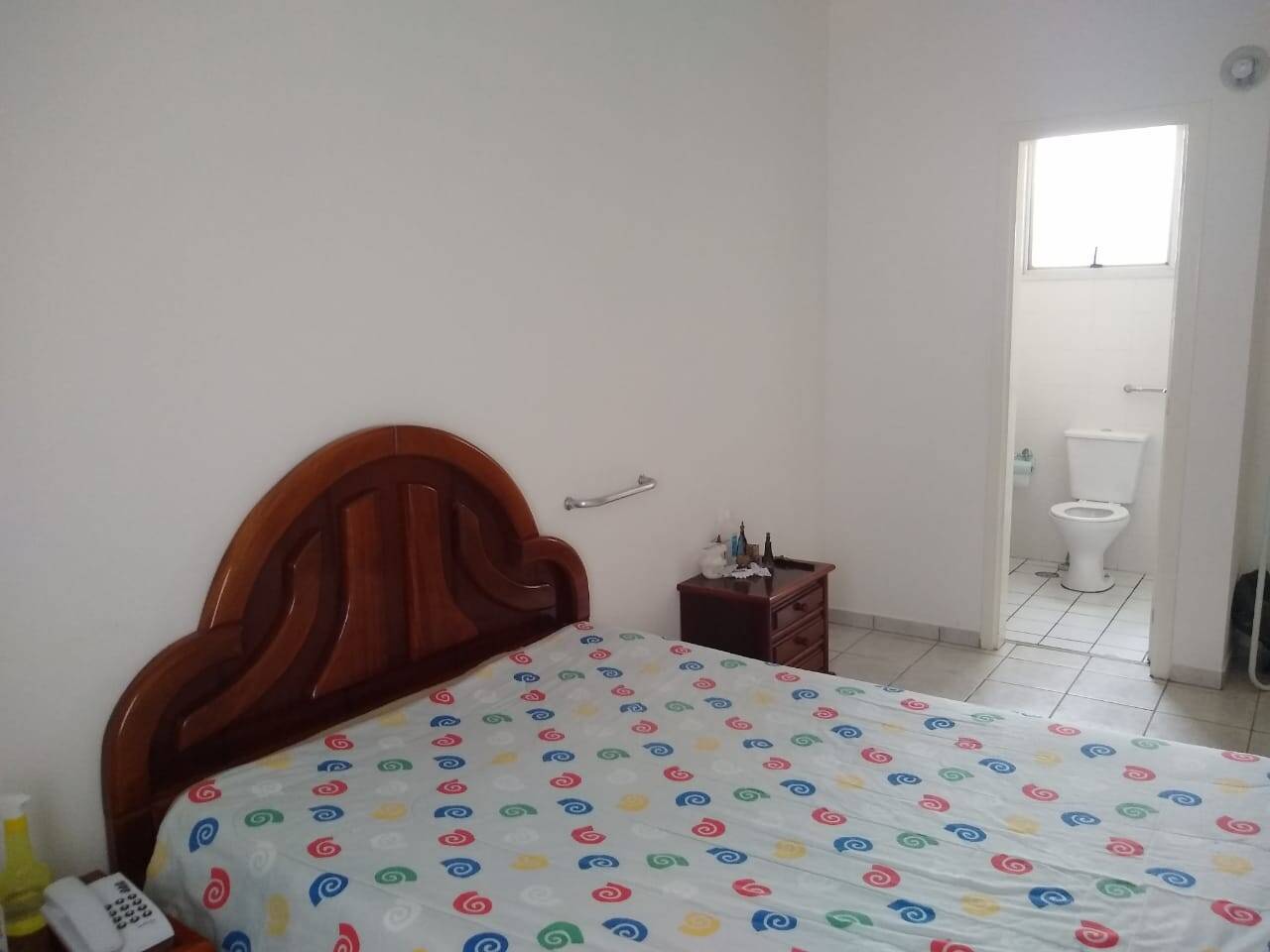 Apartamento à venda com 2 quartos, 72m² - Foto 4