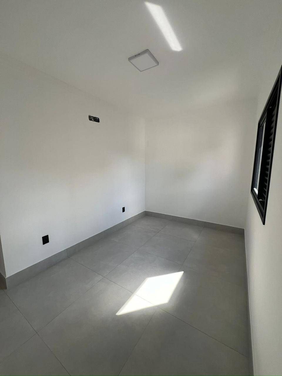 Casa à venda com 3 quartos, 96m² - Foto 14