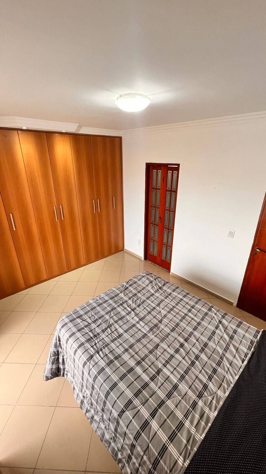 Casa à venda e aluguel com 3 quartos, 320m² - Foto 11