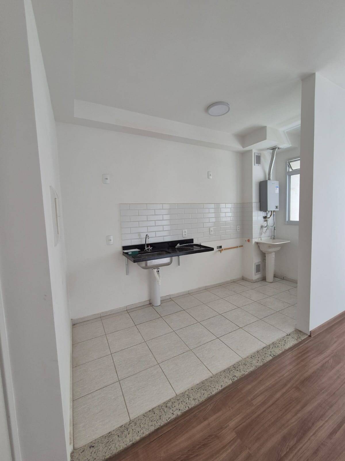 Apartamento à venda com 2 quartos, 47m² - Foto 2