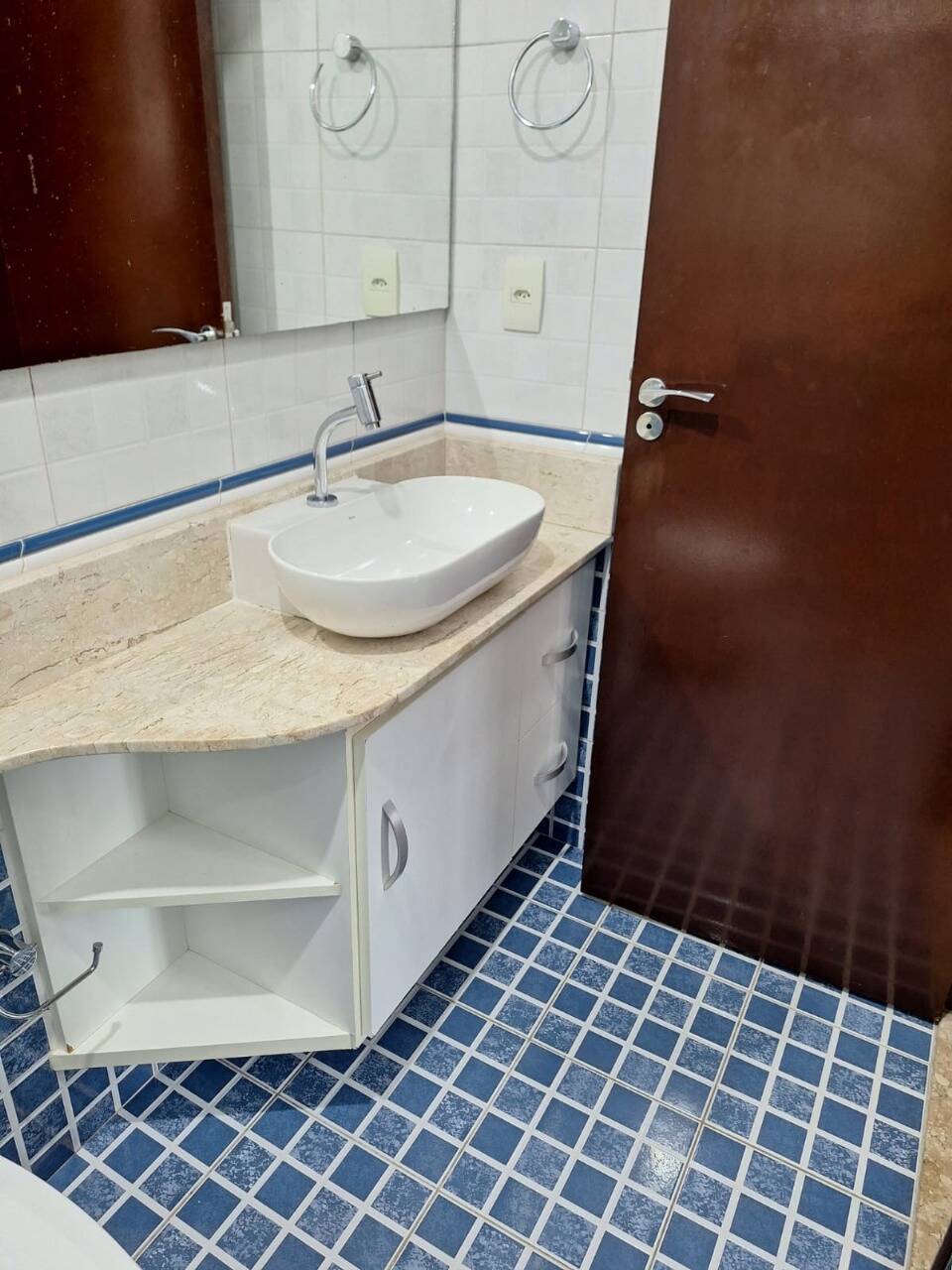 Apartamento à venda com 2 quartos, 67m² - Foto 15