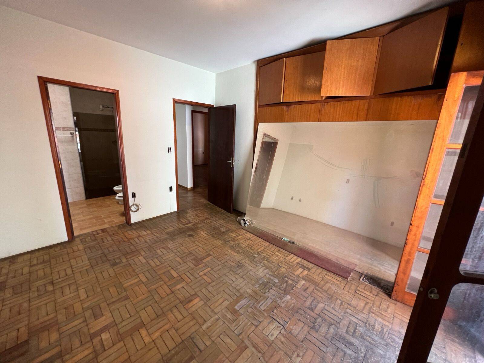 Casa à venda com 3 quartos, 253m² - Foto 13