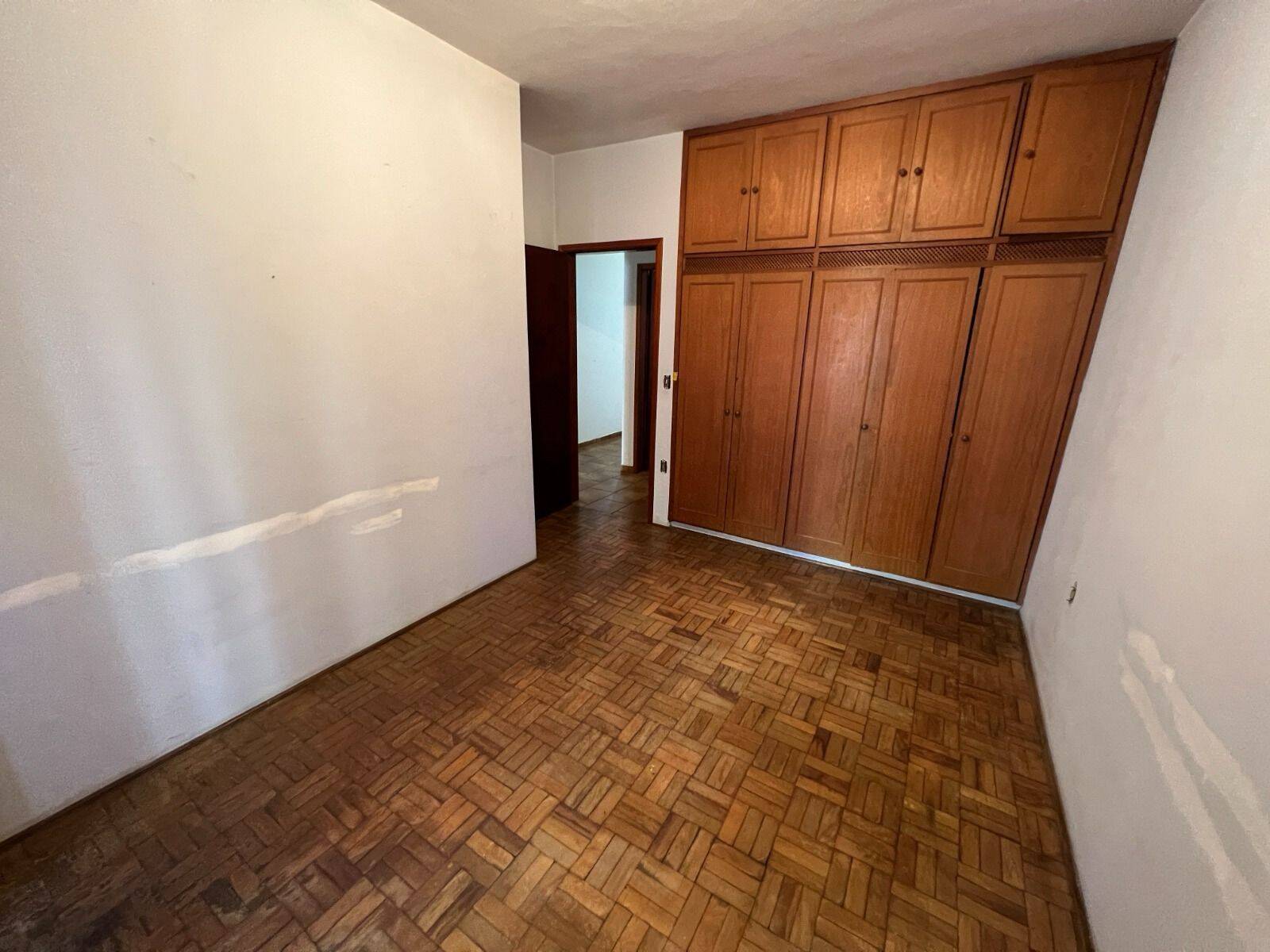 Casa à venda com 3 quartos, 253m² - Foto 11