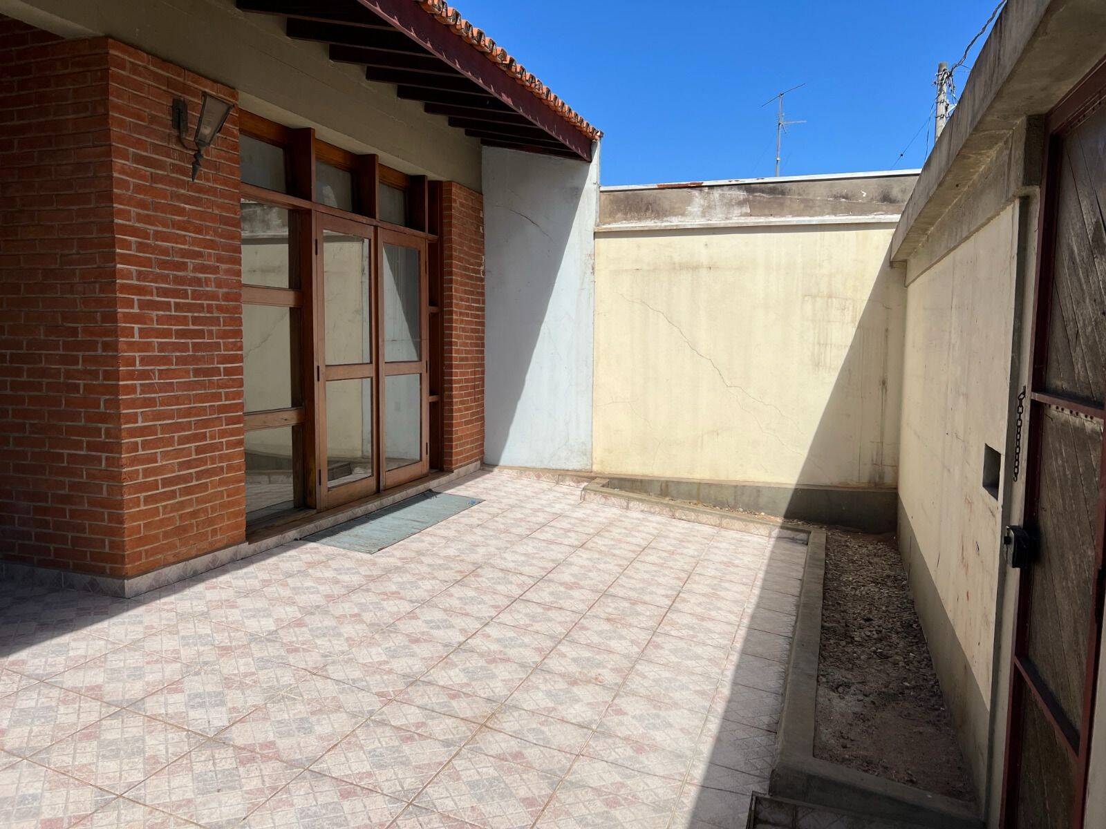 Casa à venda com 3 quartos, 253m² - Foto 15