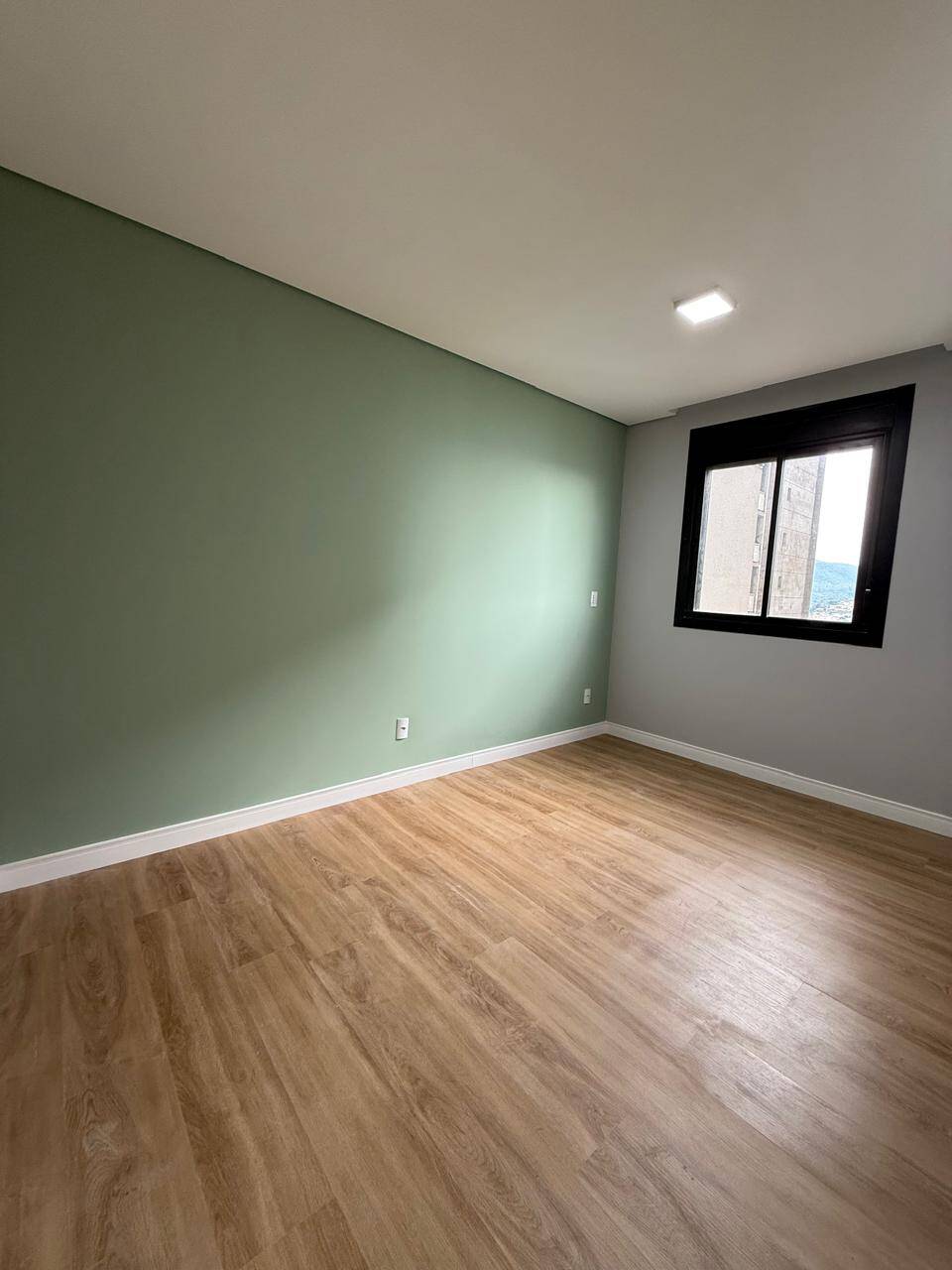 Apartamento à venda com 2 quartos, 69m² - Foto 9